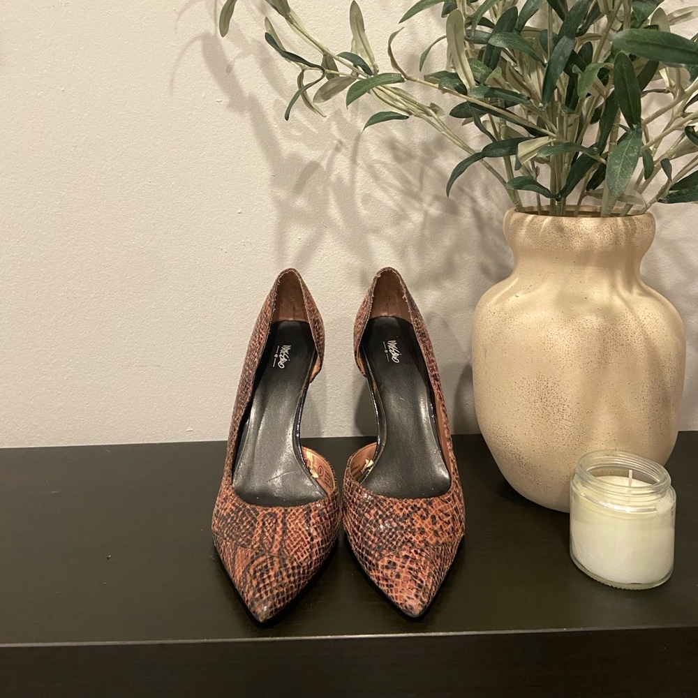 Snake Skin Pointy Heels